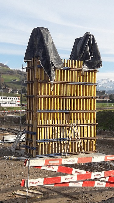 Foto von Schalung für die Stützen
