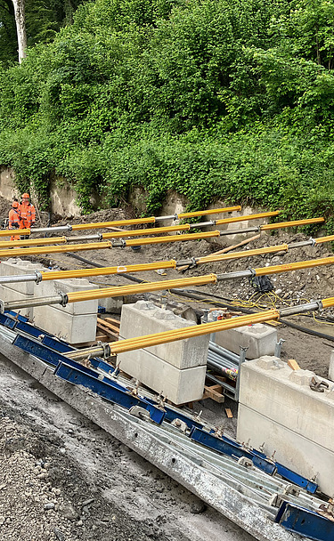 Bauarbeiten im Oberwasserkanal - Ingenieurbau STRABAG Foto von Arbeiten im Oberwasserkanal