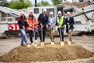 v.l.n.r.: Rico Wanzenried (VRP Beton AG), Eric Wähle (Kfm. Direktionsleiter STRABAG Schweiz), Stefan Kratochwill (CEO und Vorstandsvorsitzender STRABAG SE), Kilian Germann (Gemeindepräsident Bürglen), Jörg Rösler (Vorstandsmitglied STRABAG SE), Günter Moser (Techn. Direktionsleiter STRABAG Schweiz)TEe