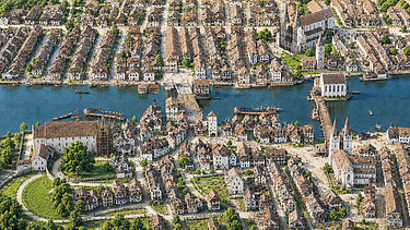 KI-generiertes Bild von Zürich, Bereich um die heutige Rathausbrücke