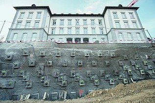 Foto von Schulhausplatz