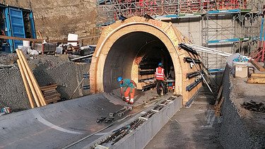 Fotografisch interessante Perspektive in den Tunnel hinein