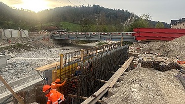 Impression von der Baustelle mit einem Mitarbeiter