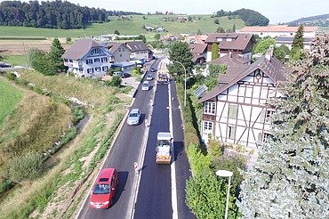 Foto aus der Höhe - Worb Richigenstrasse