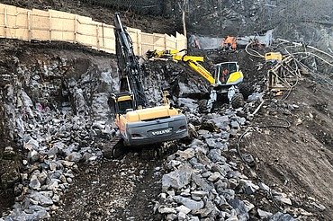 Bauarbeiten im Kerenzerbergtunnel Neubau Sicherheitsstollen Bild von Kerenzerbergtunnel Neubau Sicherheitsstollen