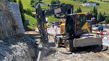 Foto von STRABAG Strassenkorrektion in Dieni