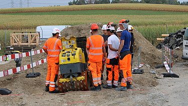 Instruktion auf dem Werkareal: Instruktion zur Grubenwalze