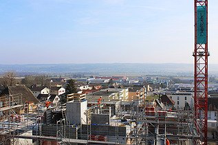 Foto vom Rohbau mit Baustellengerüst aus Vogelperspektive
