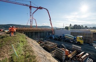 Foto von Bau der Limmattalbahn Dietikon