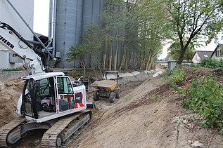 Arbeiten im Flussbett