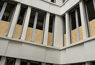 Foto von Schalhautplatten auf Spannholzplatten 