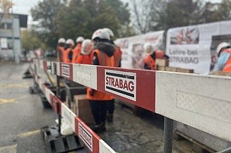 Schüler:innen auf der Baustelle Schüler:innen auf der Baustelle