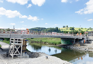 Foto von Bauarbeiten an der Tössbrücke