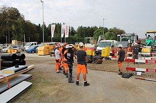 Instruktion auf dem Werkareal: Instruktion zu verschiedenen kleinen Geräten