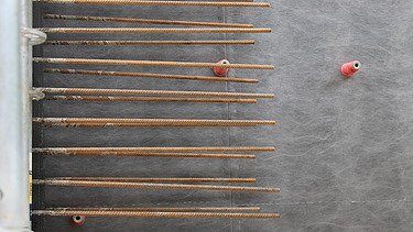 Nahaufnahme des Zemdrain, einer speziellen Isolation, die den Beton isoliert, damit keine Keime oder desgleichen entstehen können