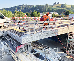 Impression von der Baustelle mit einem Mitarbeiter
