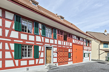 Sanierung Oberer Felsenhof in Andelfingen - STRABAG Holzbau Foto vom Oberer Felsenhof im Bäuerlichen Stil