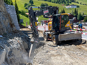 Foto von STRABAG Strassenkorrektion in Dieni
