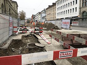 Foto vom Setzen der Markierung für Ladestation